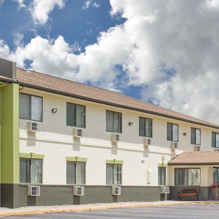 Hotel Baymont By Wyndham Ames Exteriér fotografie